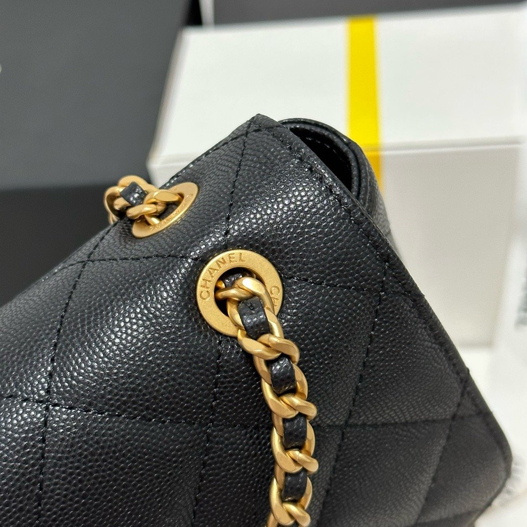 Chanel 23K litchi leather ball pattern chain backpack AS4490W1080
