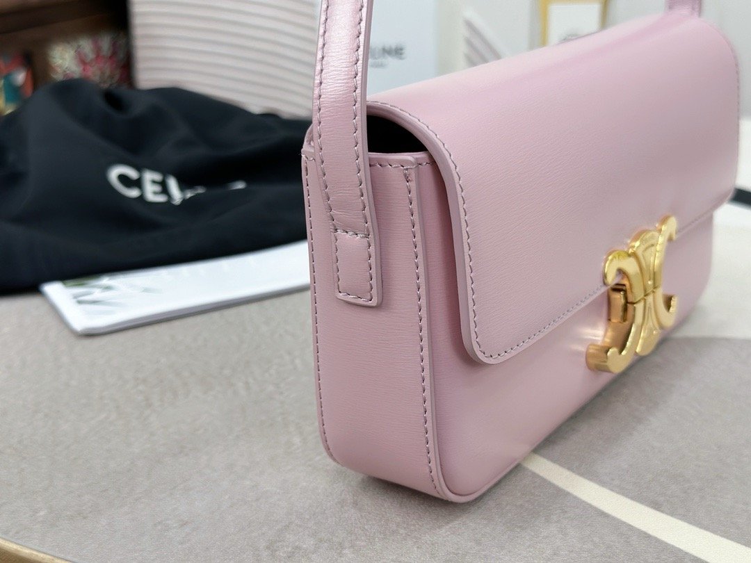 𝗖𝗘𝗟𝗜𝗡𝗘 | Arc de Triomphe Underarm Bag Pink 𝟮𝟬*𝟭𝟬*𝟰𝒄𝒎