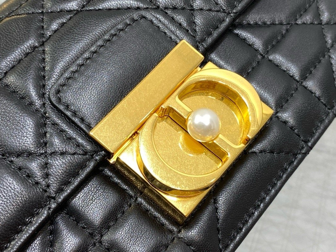 𝐃𝟏𝐎𝐑 𝐀𝐧𝐠𝐞 Metal handle Ange autumn and winter series