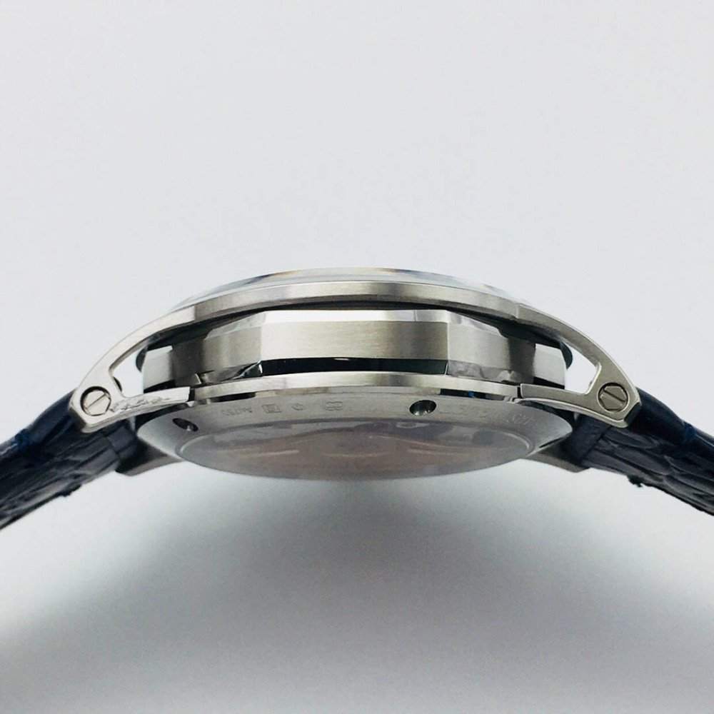 Audemars Piguet CODE 11.59 series watch Diameter: 41 mm
