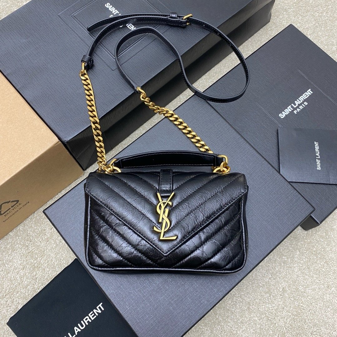 New College Shiny Cracked Mini Messenger Bag Waxed Black Leather/Antique Gold 779430