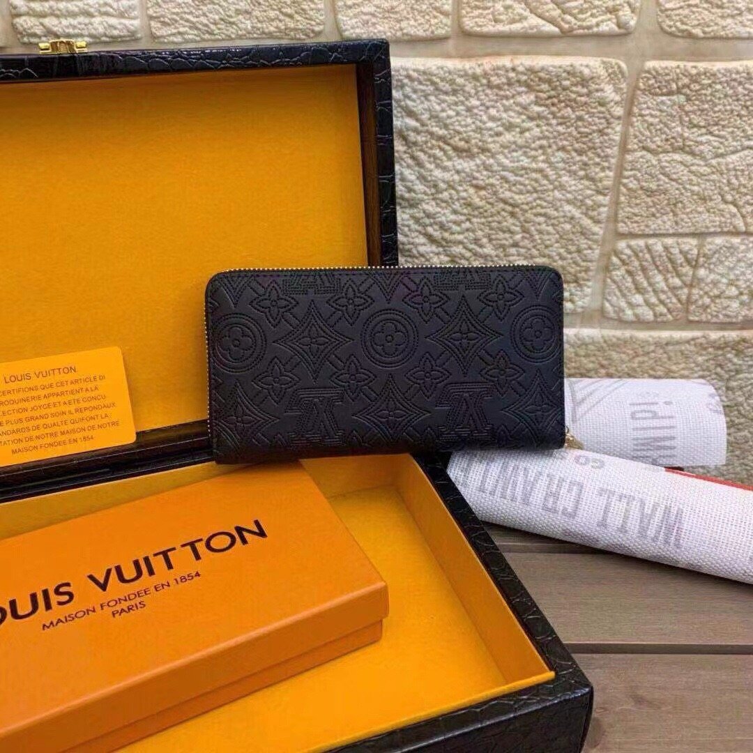 LV zipper wallet embossed wallet wallet card holder