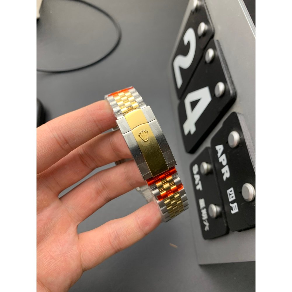 Rolex Datejust 126233 Olive Green Roman Dial Diamond Yellow Gold Steel Swiss Movement