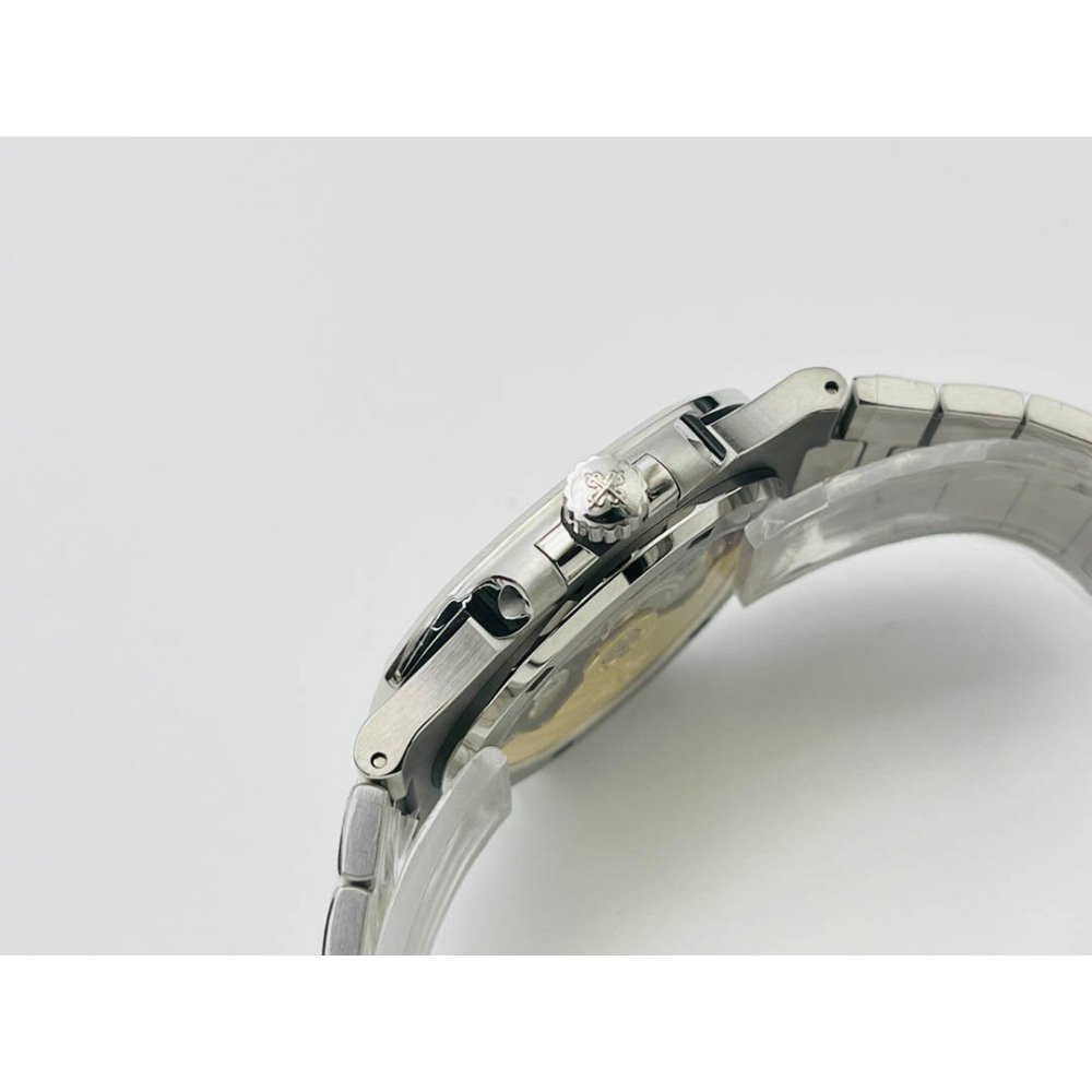 Patek Philippe Nautilus Watch Size: 40MM