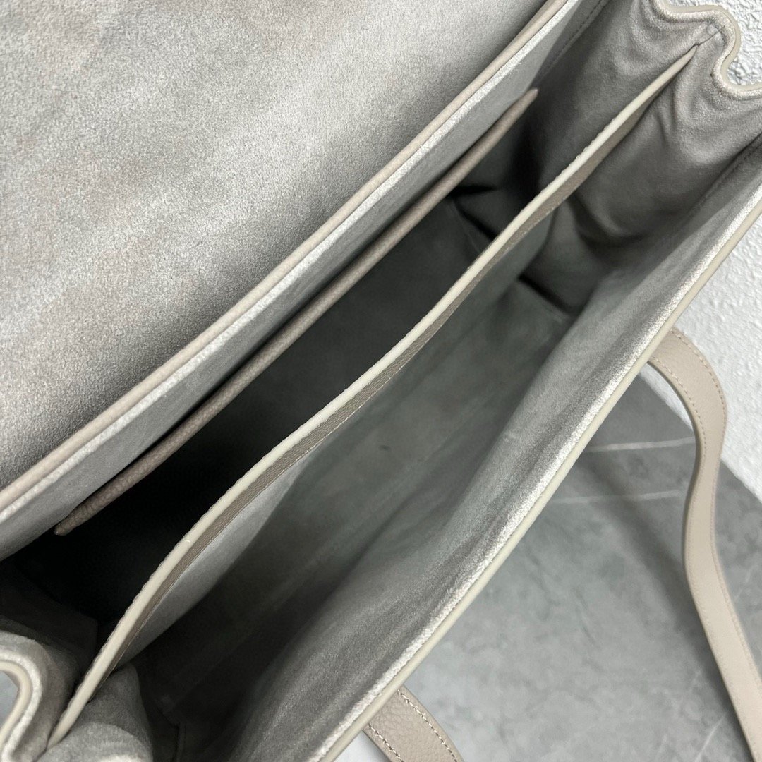 Celline Soft 16 Small Lychee Pebble Grey