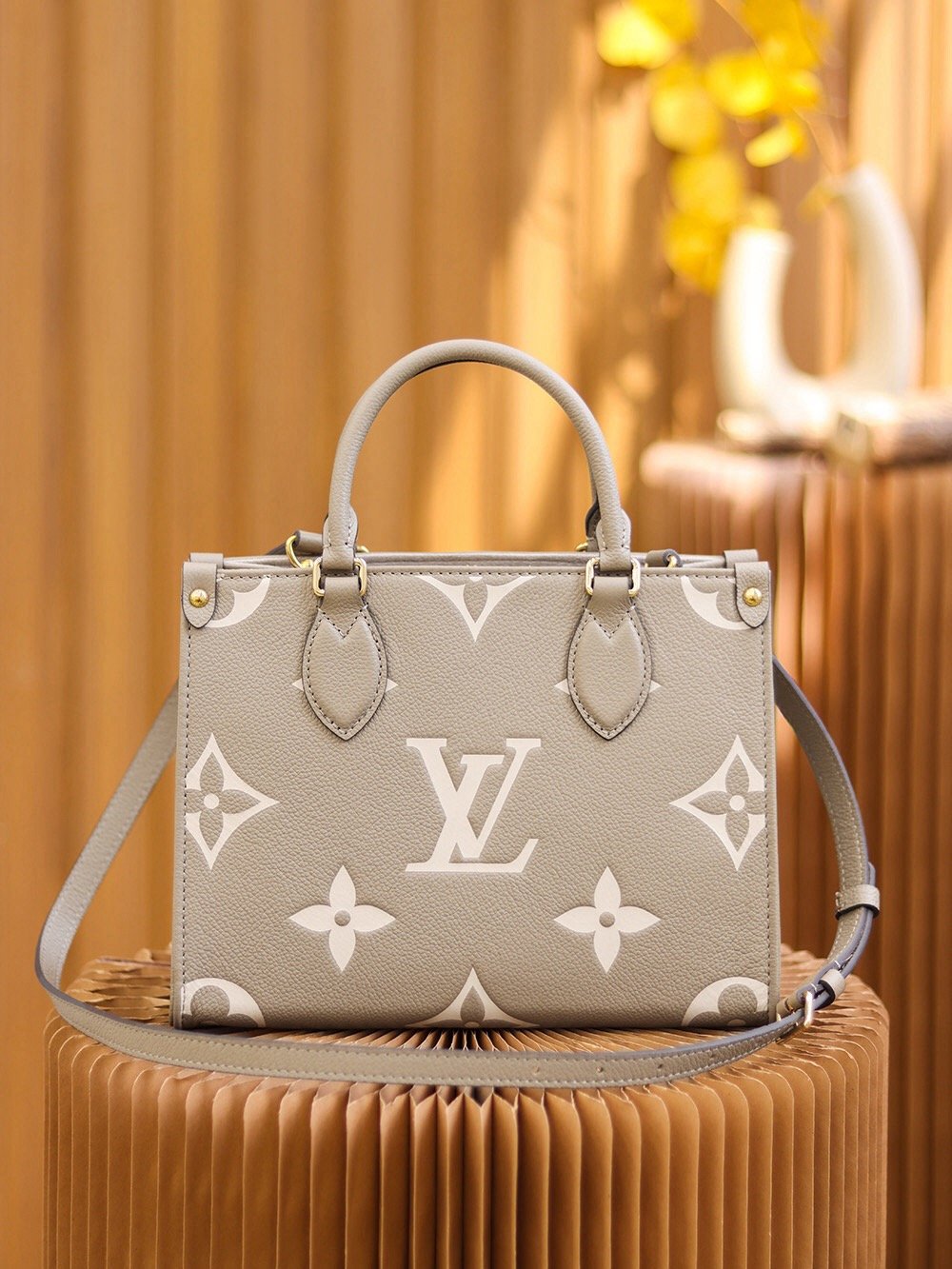 Louis Vuitton ONTHEGO small size m45659 25*19*11.5cm