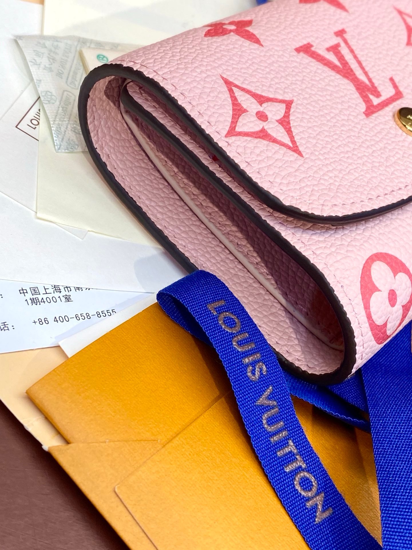 LV Pink! Short! Wallet Wallet made of soft monogramempreinte leather