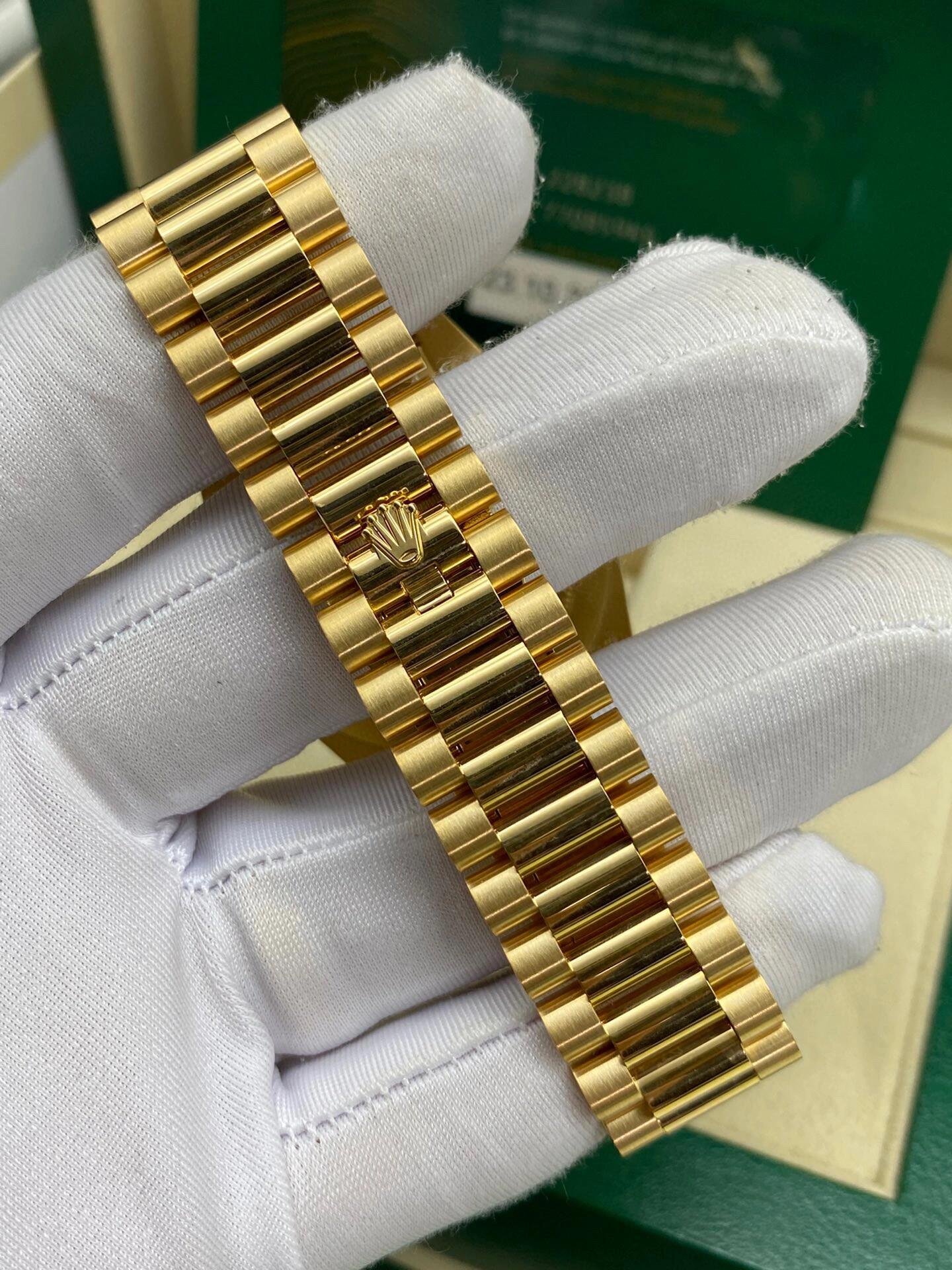 Rolex Brilliant Star Day-Date Full Gold 901688