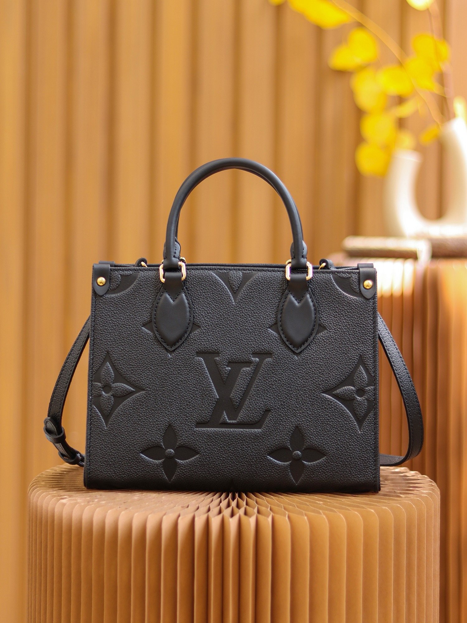Louis Vuitton ONTHEGO Small size m45653 25*19*11.5cm