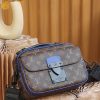 S LOCK messenger bag m45863 French original leather closure pure steel hardware
