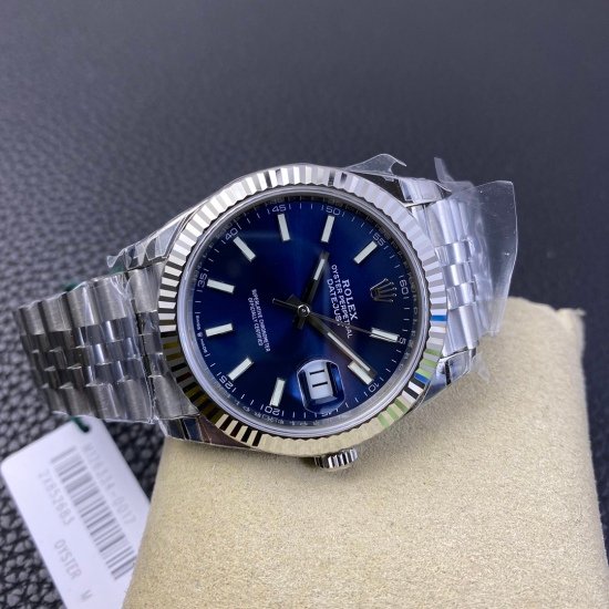 Rolex Datejust 41mm Oystersteel and white gold Bright Blue Dial 126334-0002