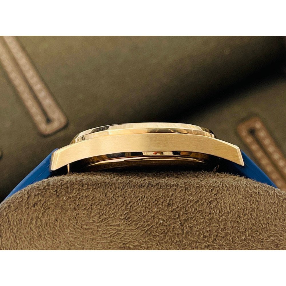 Patek Philippe AQUANAUT Mechanical Watch Size: 35.6 * 9.5 mm