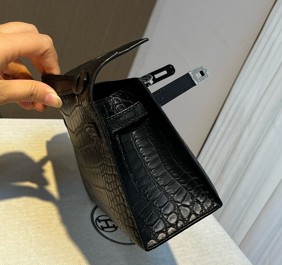 mini matte black silver Hermès handbag