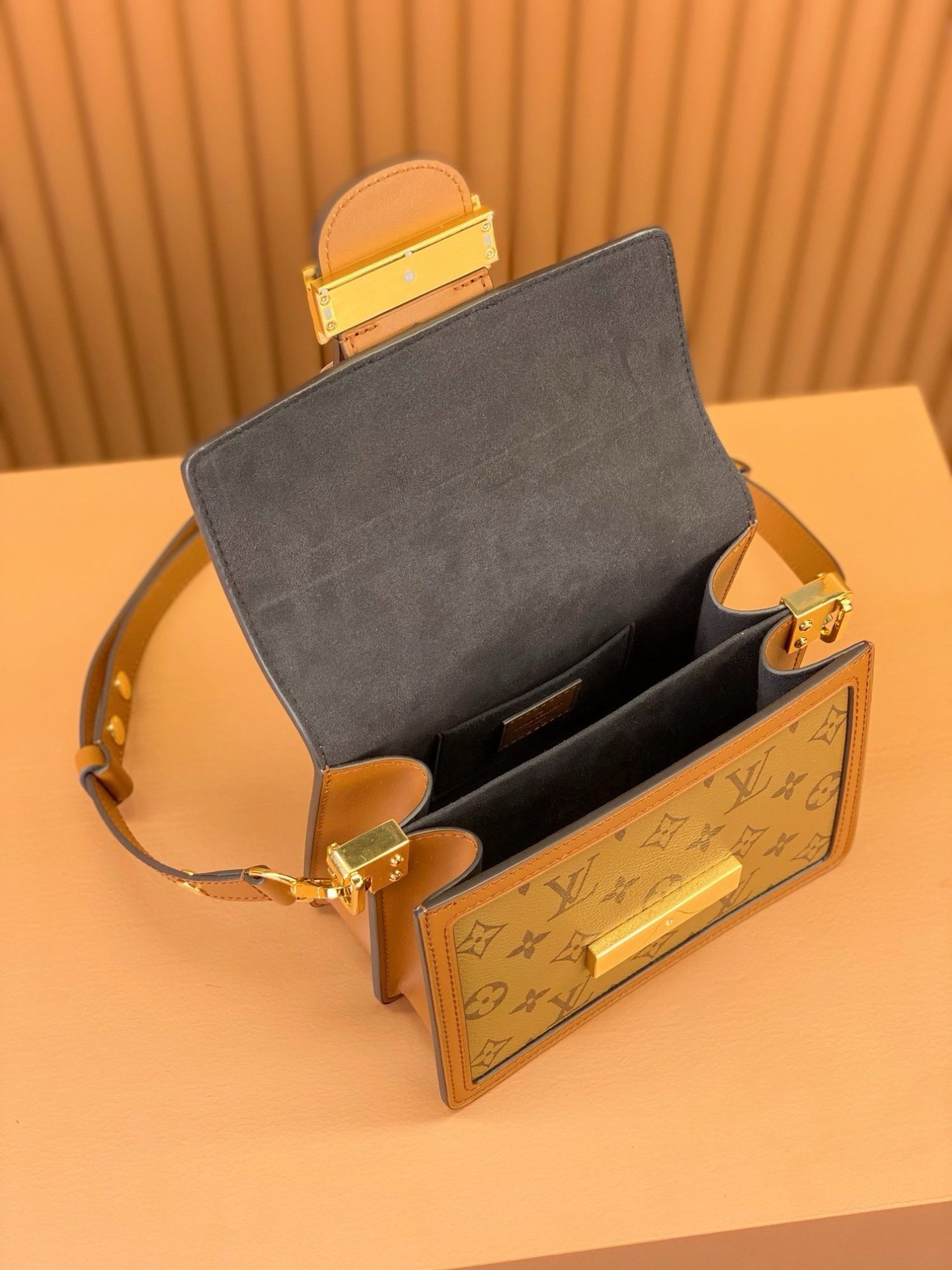 Dauphine handbag