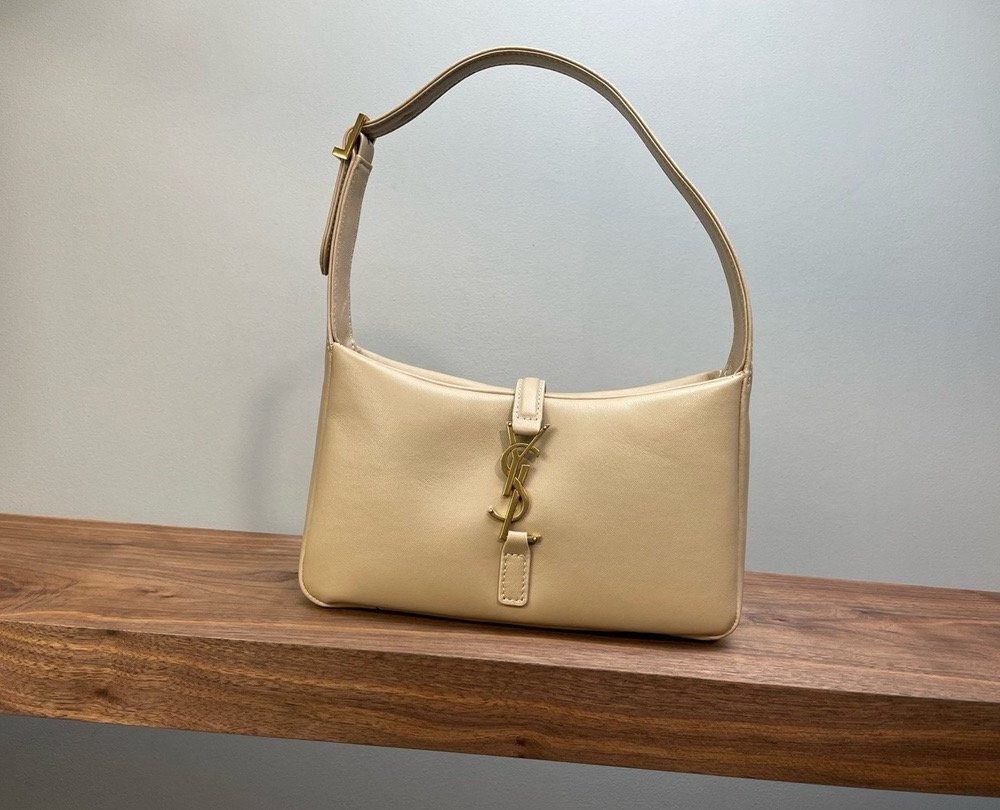 【𝑳𝑬 𝟓 𝑨 𝟕】𝙍𝙤𝙨𝙚 same style smooth plain leather 𝙃𝙊𝘽𝙊 handbag Plain leather Apricot Sheep Gold 𝟔𝟓𝟕𝟐𝟐𝟖