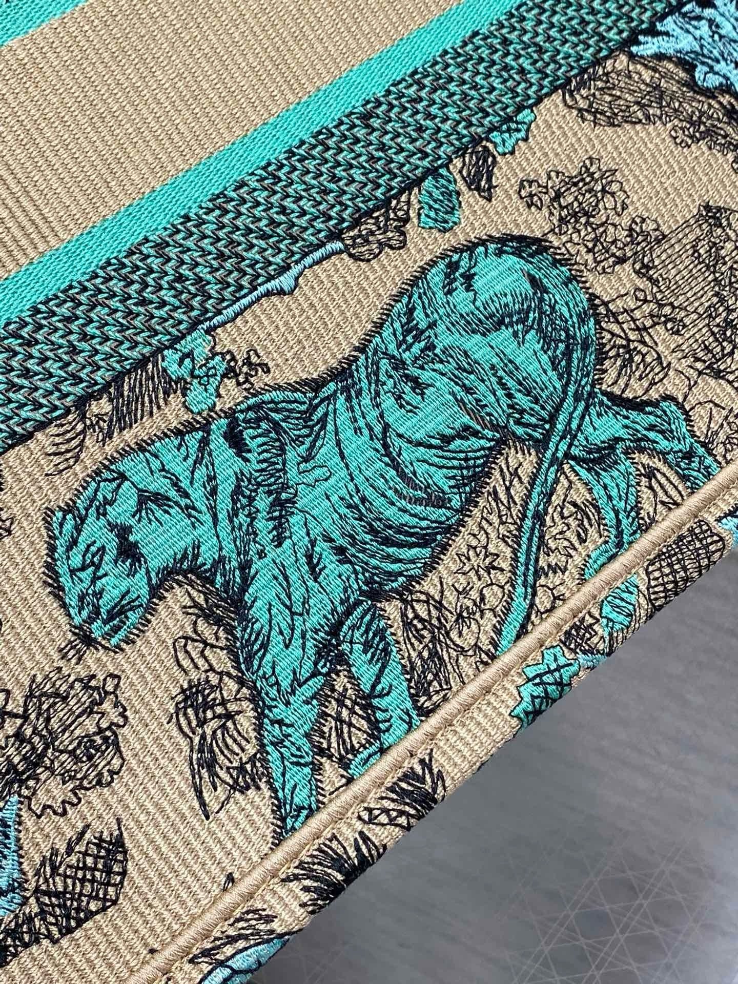 Tote tiger embroidery latest earth blue color
