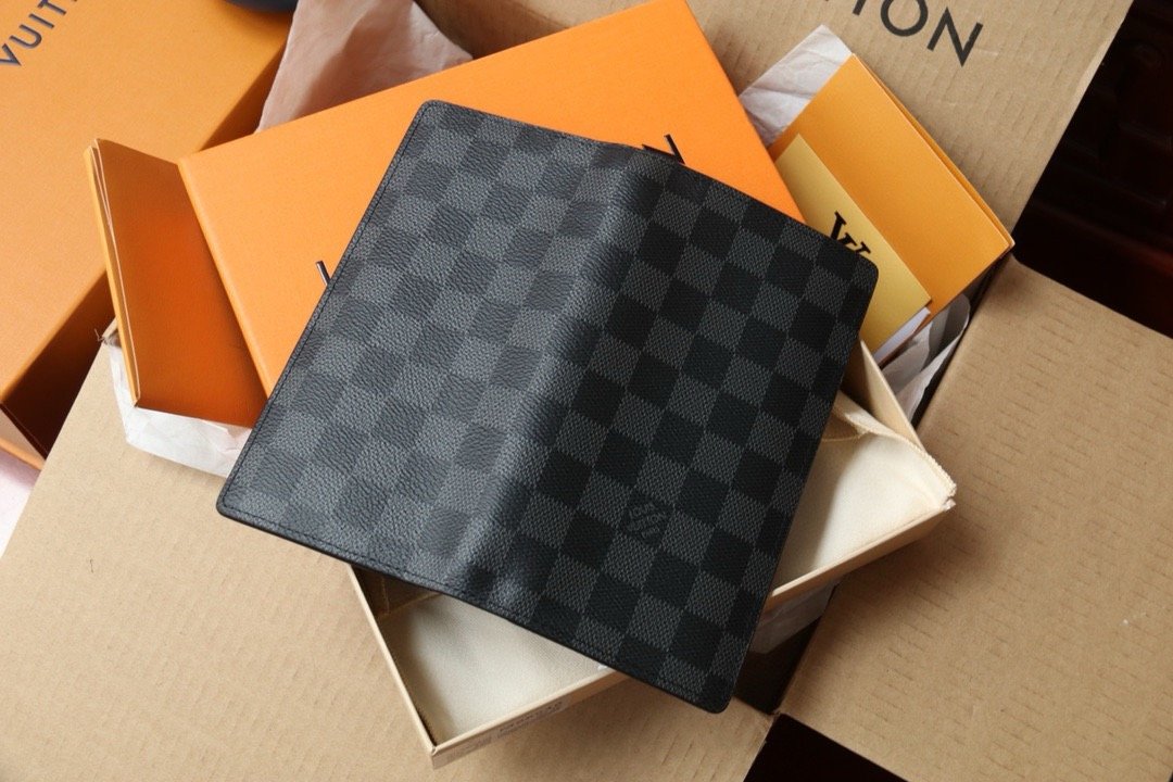 LV brazza wallet monogram canvas