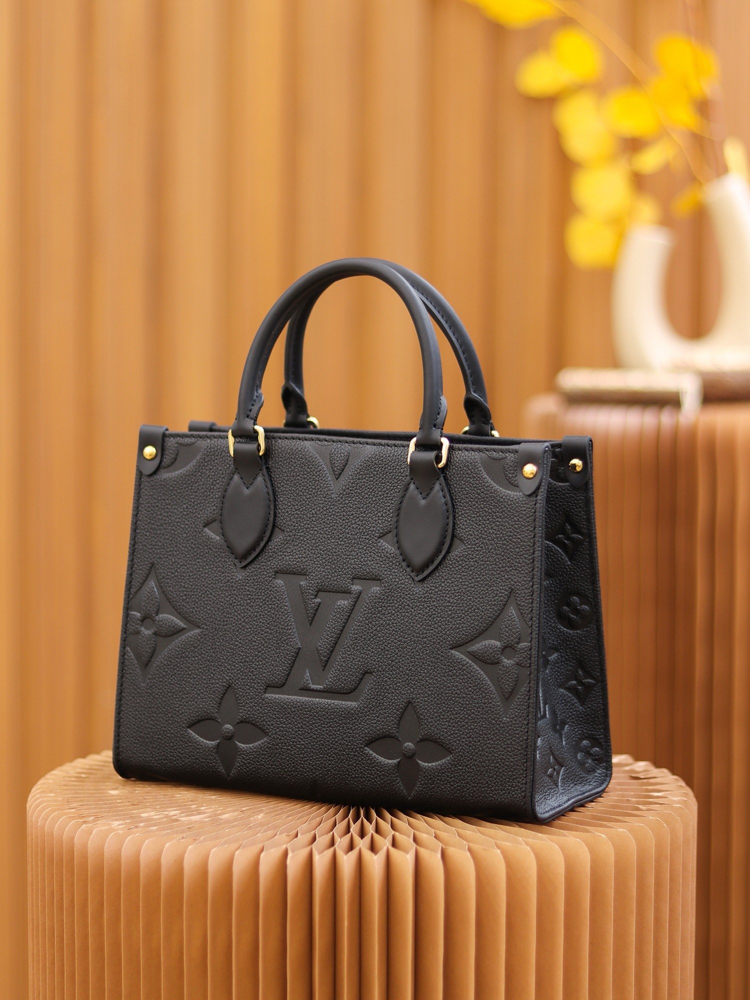 Louis Vuitton ONTHEGO Small size m45653 25*19*11.5cm