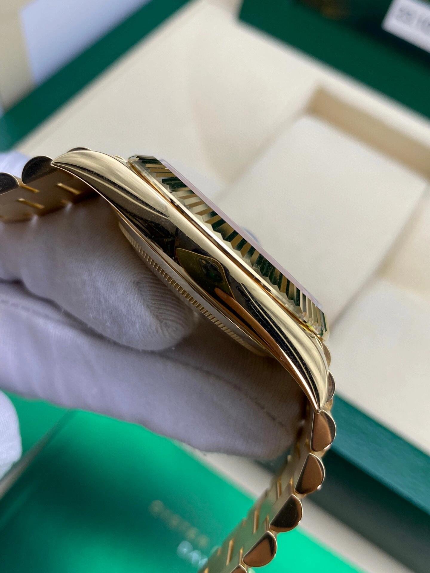 Rolex Brilliant Star Day-Date Full Gold 901688