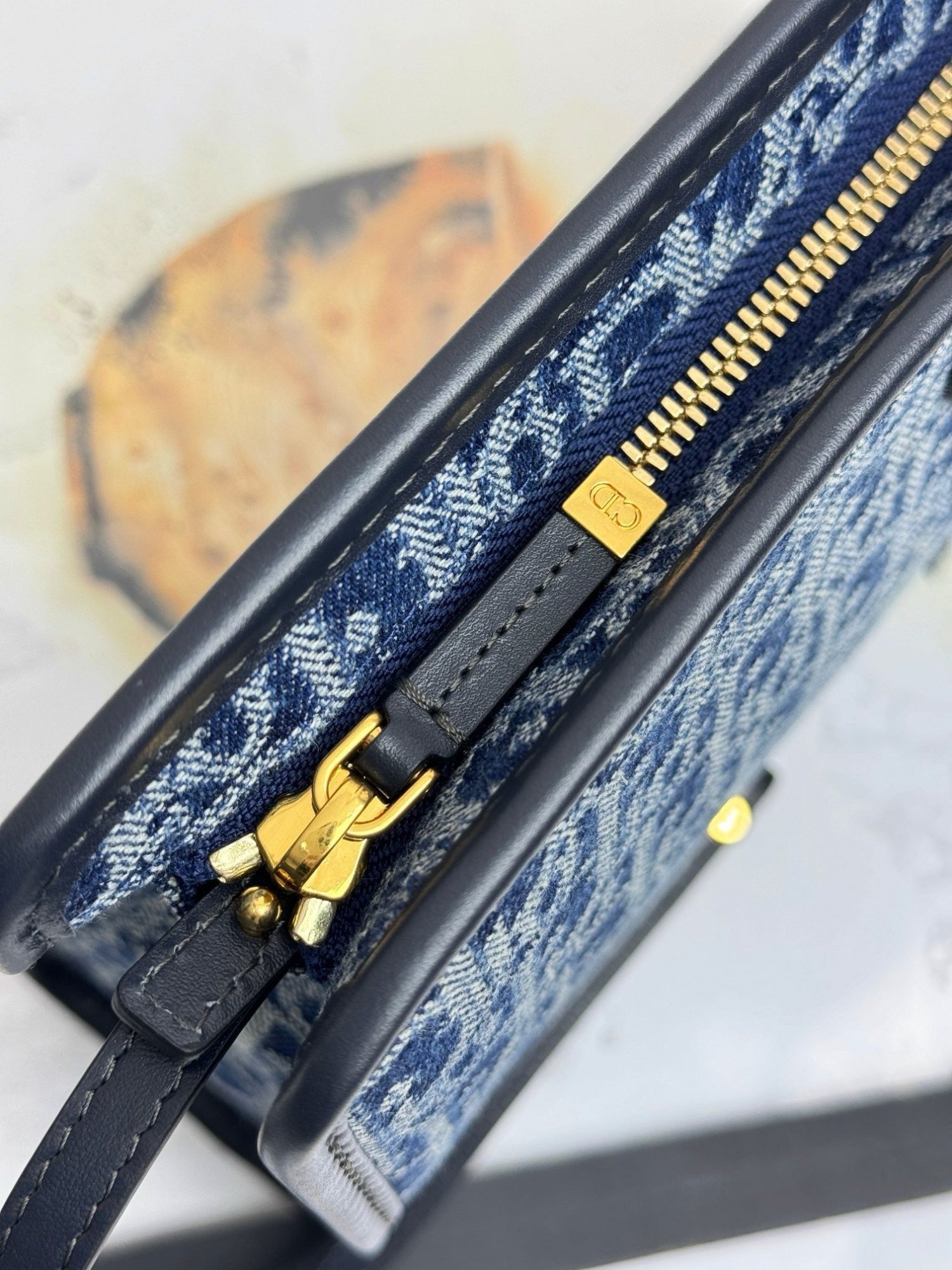 𝐃𝐢𝐨𝐫 𝐌𝐎𝐍𝐓𝐀𝐈𝐆𝐍𝐄 Clutch 30 Montaigne Denim D Lanbu D6313