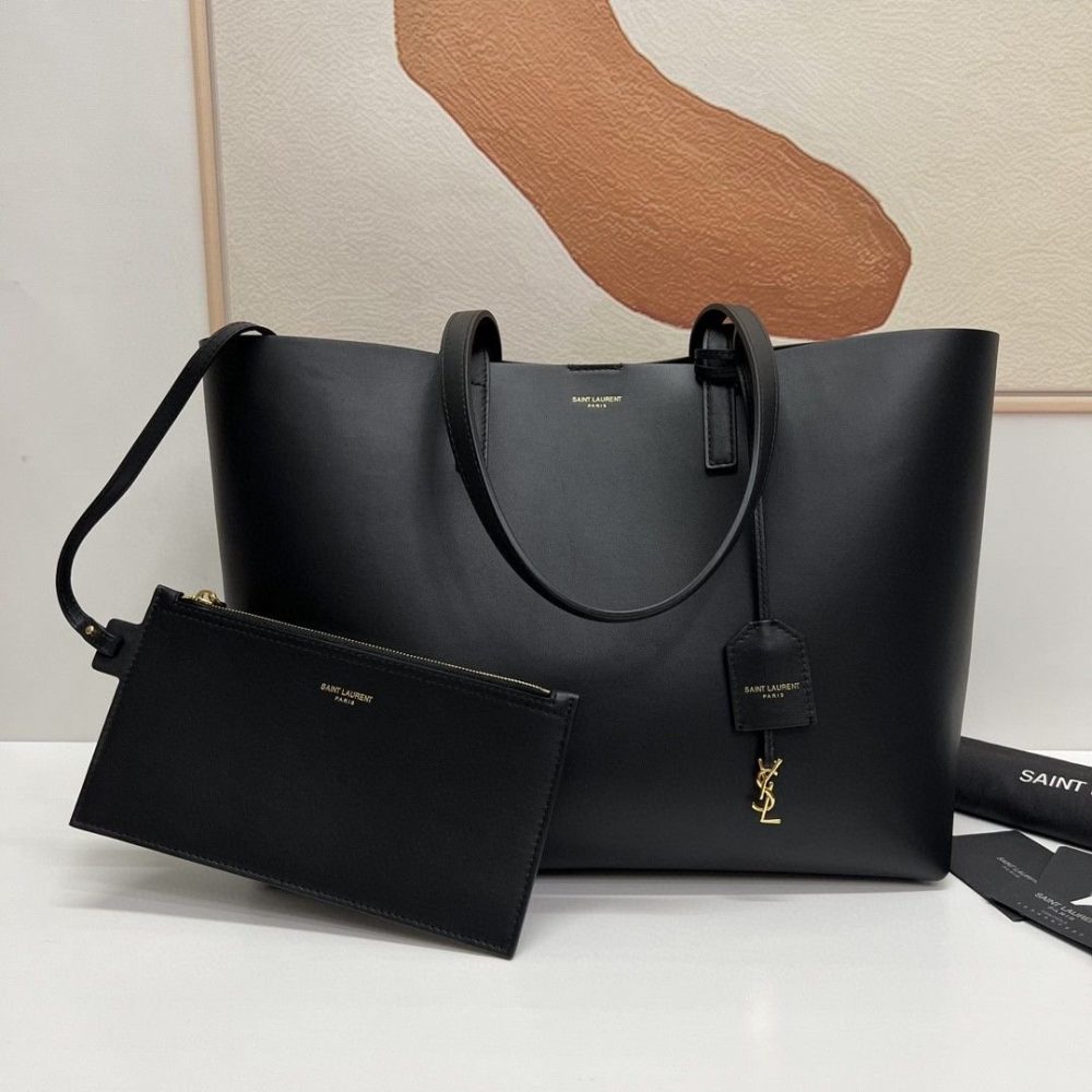 SHOPPING SAINT LAURENT Leather Handbag