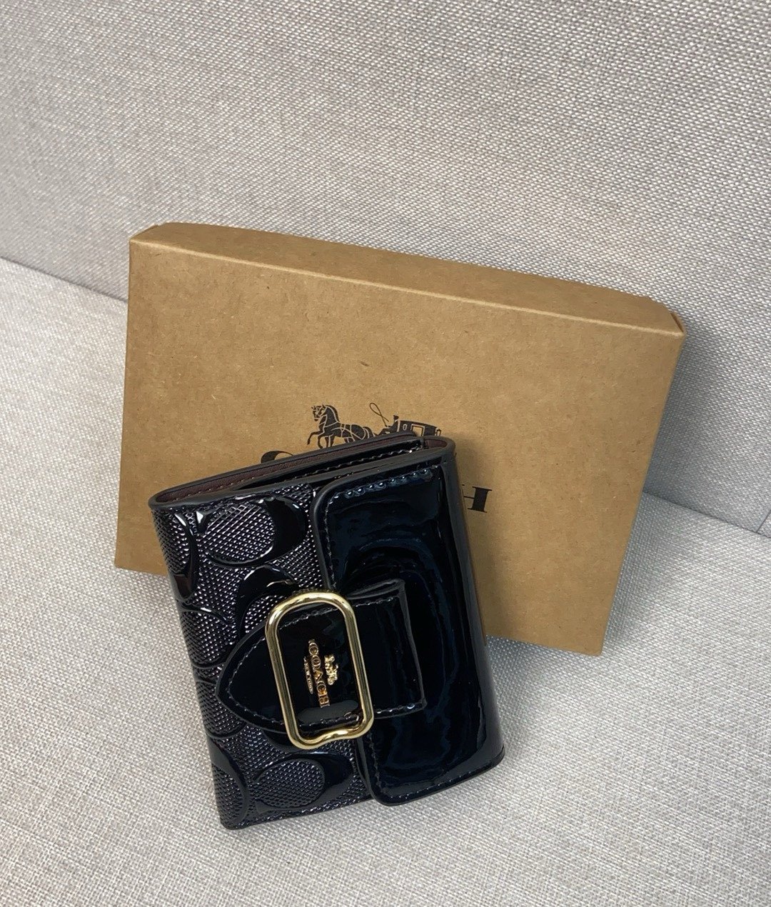 Coach September new signature logo patent leather premium leather wallet