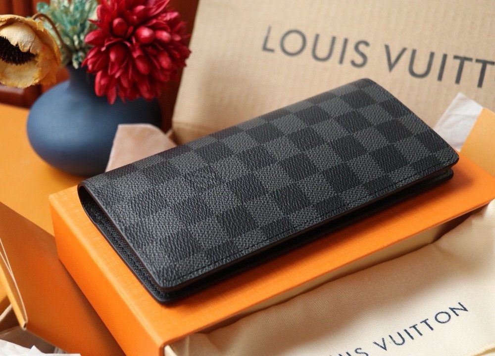 LV brazza wallet monogram canvas