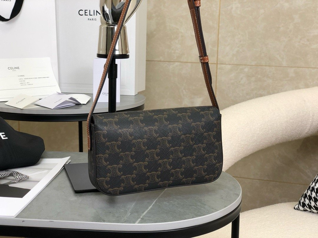 𝗖𝗘𝗟𝗜𝗡𝗘 | Arc de Triomphe underarm bag black 𝟮𝟬*𝟭𝟬*𝟰𝒄𝒎