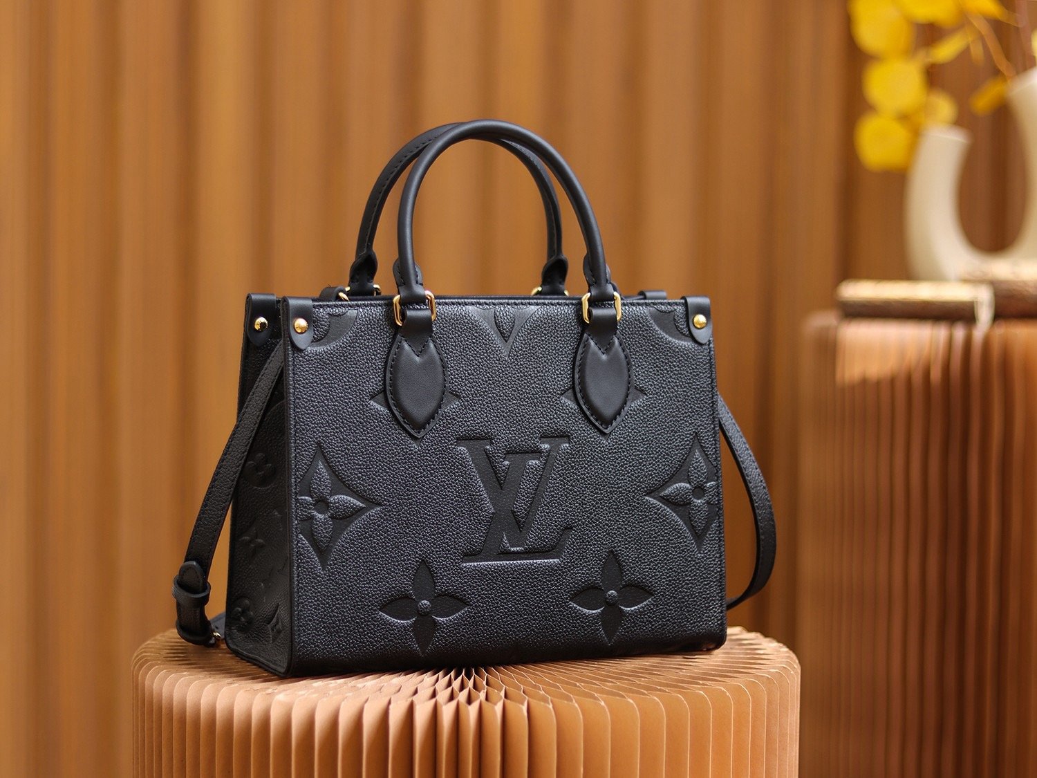 Louis Vuitton ONTHEGO Small size m45653 25*19*11.5cm