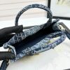 𝐃𝐢𝐨𝐫 𝐁𝐨𝐨𝐤 𝐓𝐨𝐭𝐞 Shoulder strap mini denim D D6687