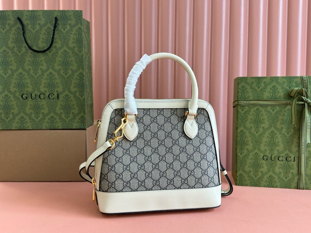 GG1955 small handbag with horse hold deduction type 621220W600