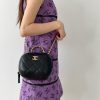 Chanel 22P small round box makeup bag sweetly feel makeup bag AS3066W980