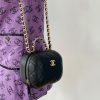 Chanel 22P small round box makeup bag sweetly feel makeup bag AS3066W980