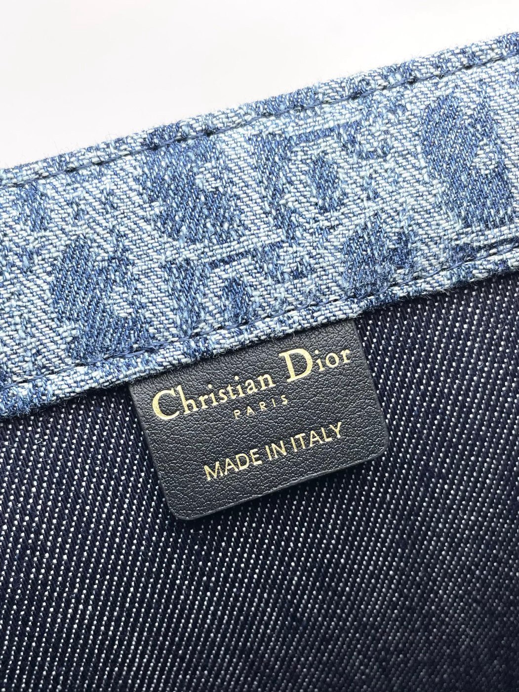 𝐃𝐢𝐨𝐫 𝐁𝐨𝐨𝐤 𝐓𝐨𝐭𝐞 Tote Jeans D D6688