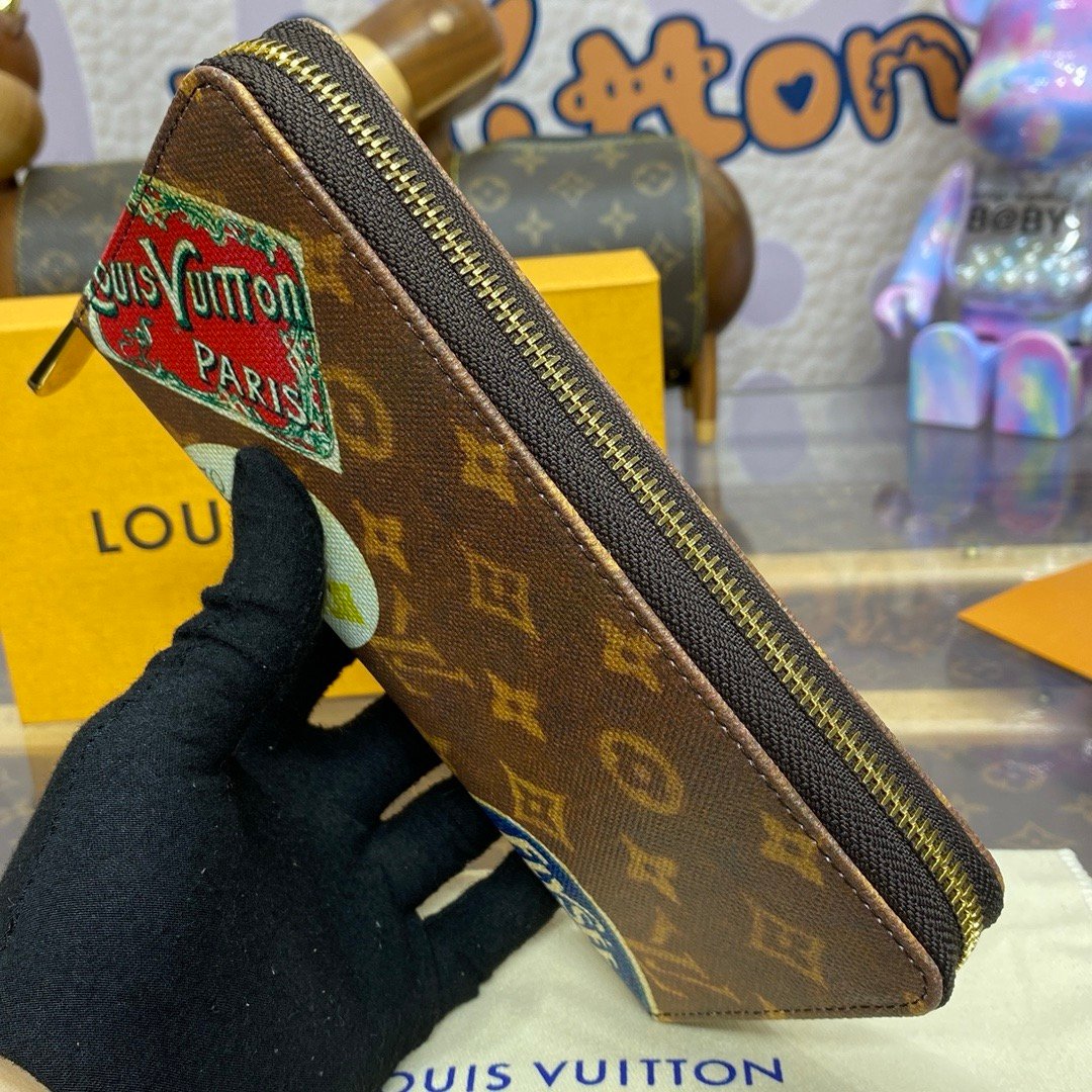 LV monogram brazza wallet in canvas