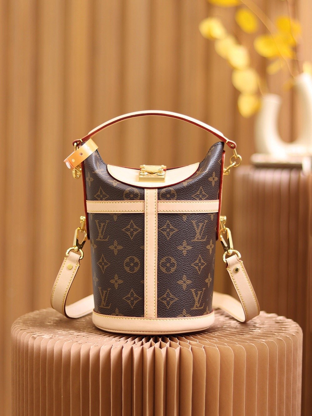 Louis Vuitton duffle 薯条包m43587 22*23*14cm