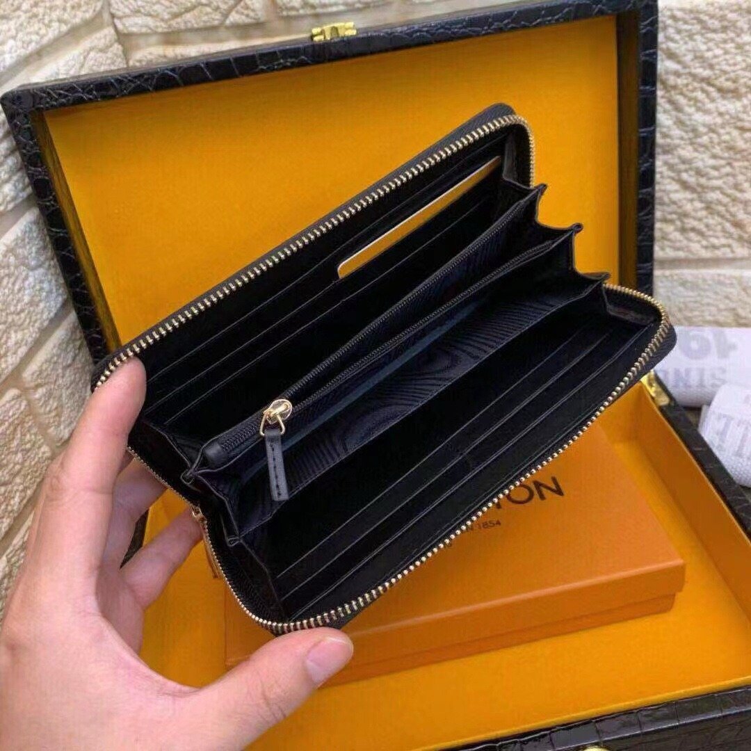 LV zipper wallet embossed wallet wallet card holder