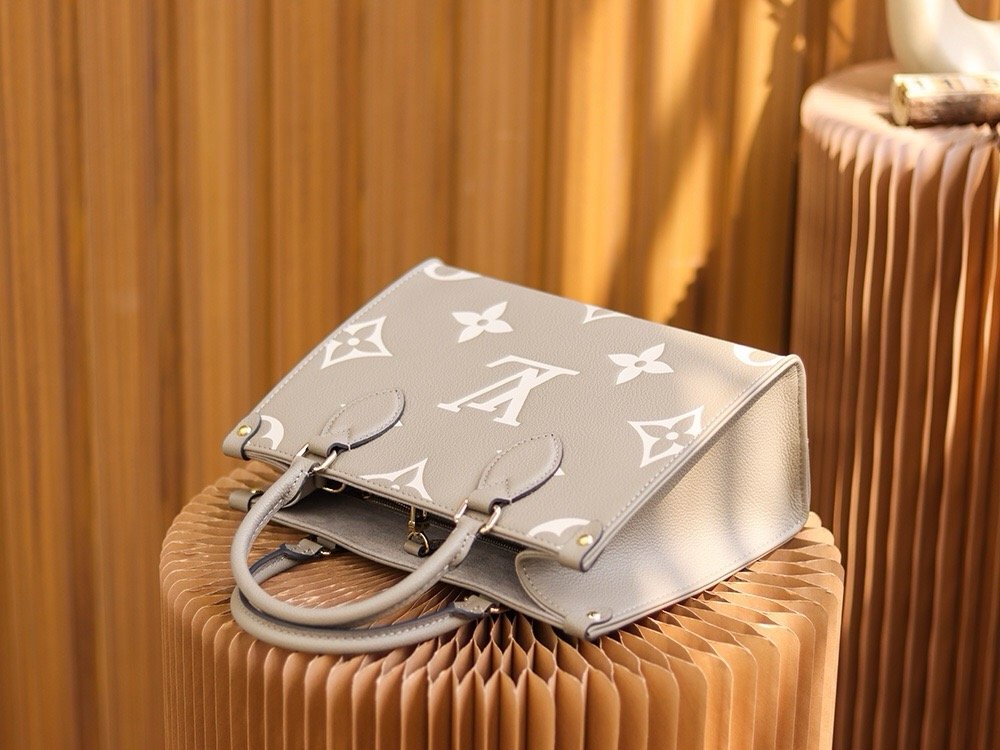Louis Vuitton ONTHEGO small size m45659 25*19*11.5cm