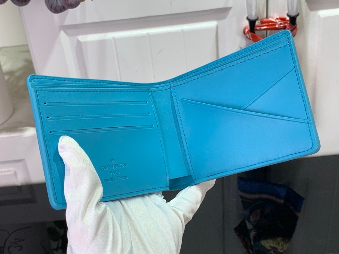 LV [Multiple short wallet] light blue (embossed)