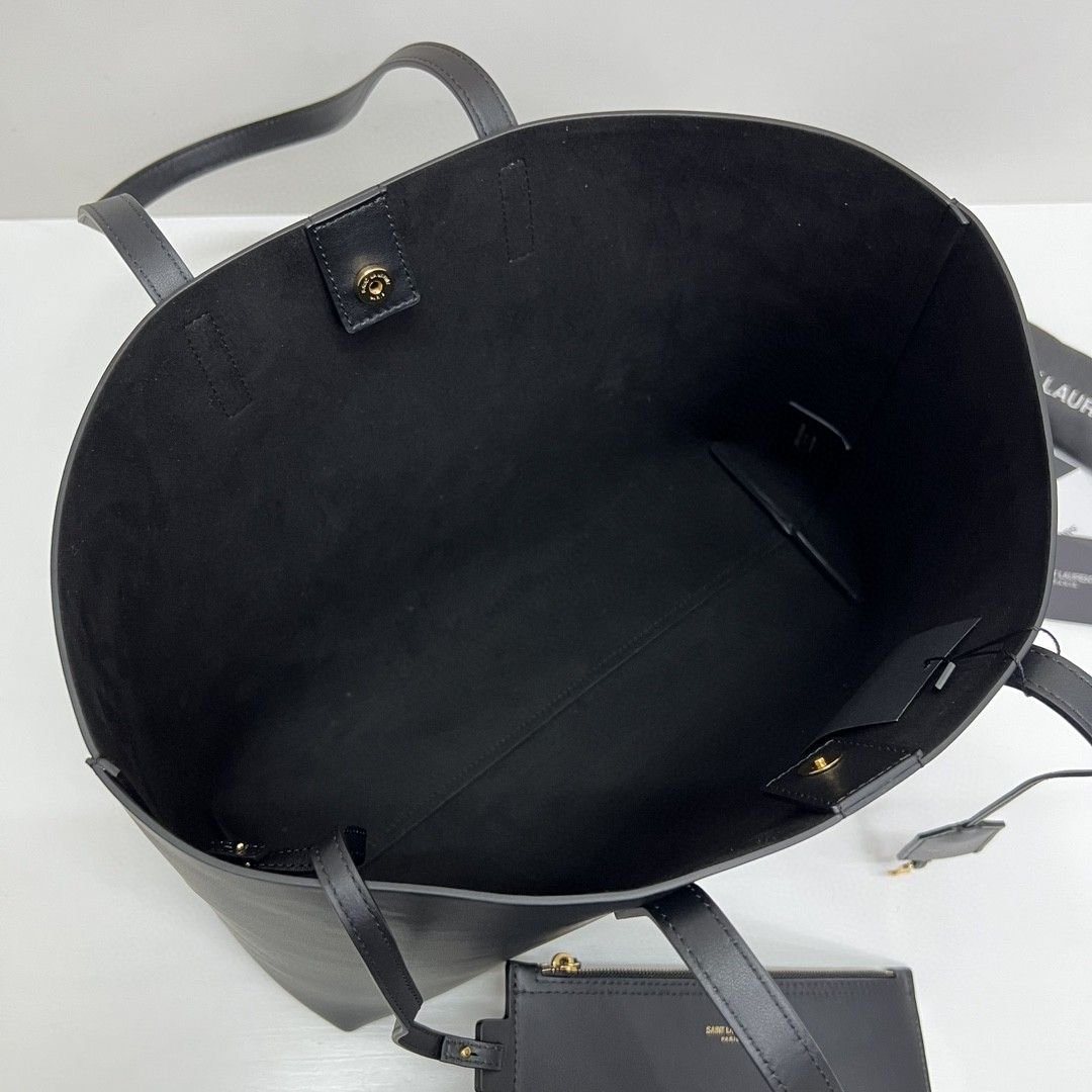 SHOPPING SAINT LAURENT Leather Handbag