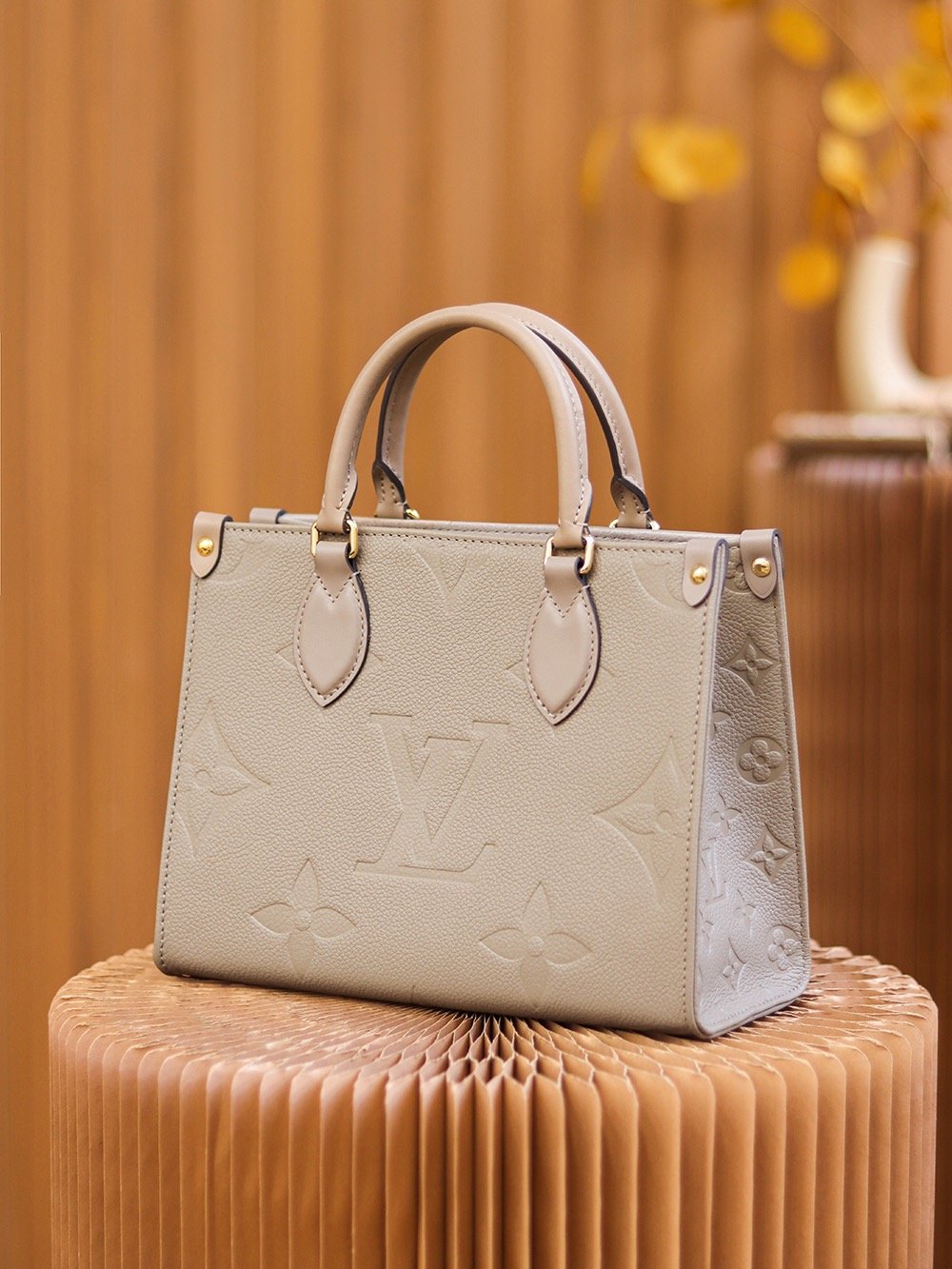 Louis Vuitton ONTHEGO small size m45660 25*19*11.5cm