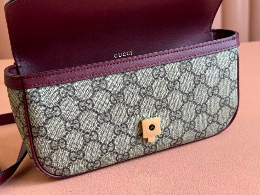 Gucci Horsebit 1955 series small handbag 815206 FAD6M 8759