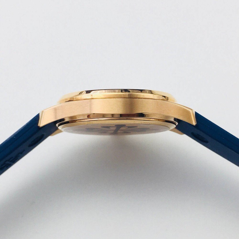 Patek Philippe Quartz Watch Size: 35.6*9.5mm