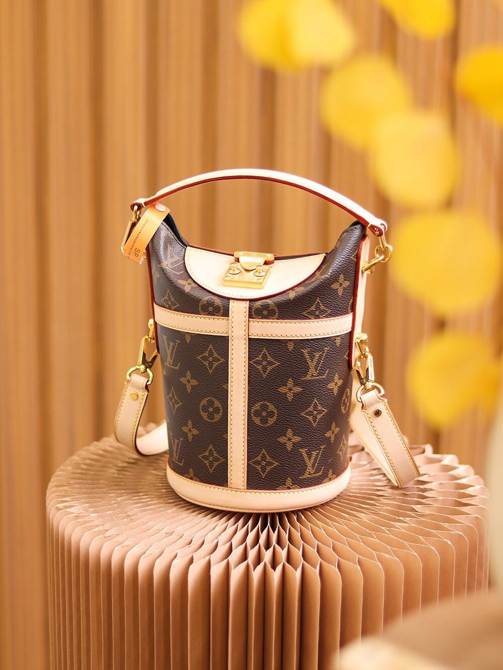 Louis Vuitton duffle 薯条包m43587 22*23*14cm
