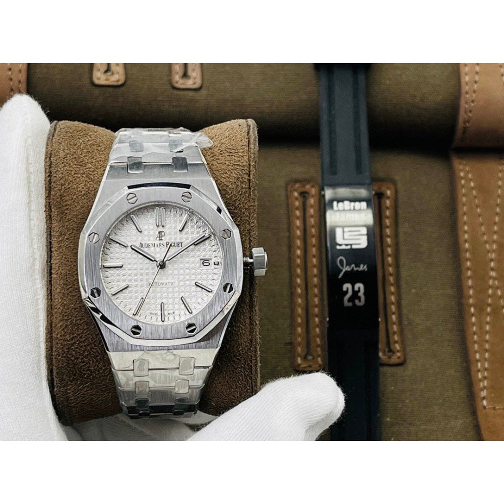 Audemars Piguet watch Diameter: 37*9.8MM