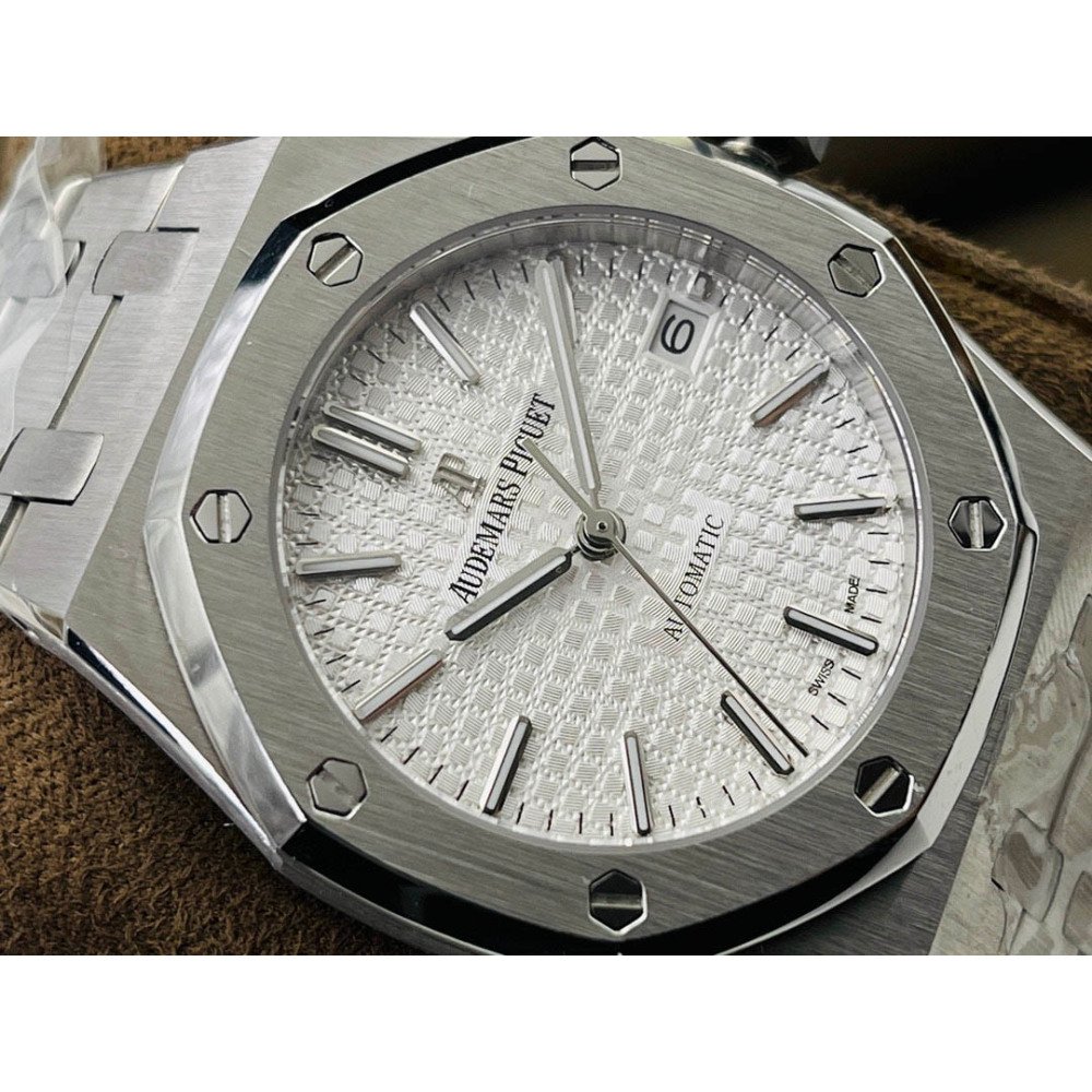 Audemars Piguet watch Diameter: 37*9.8MM