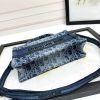 𝐃𝐢𝐨𝐫 𝐁𝐨𝐨𝐤 𝐓𝐨𝐭𝐞 Shoulder strap mini denim D D6687