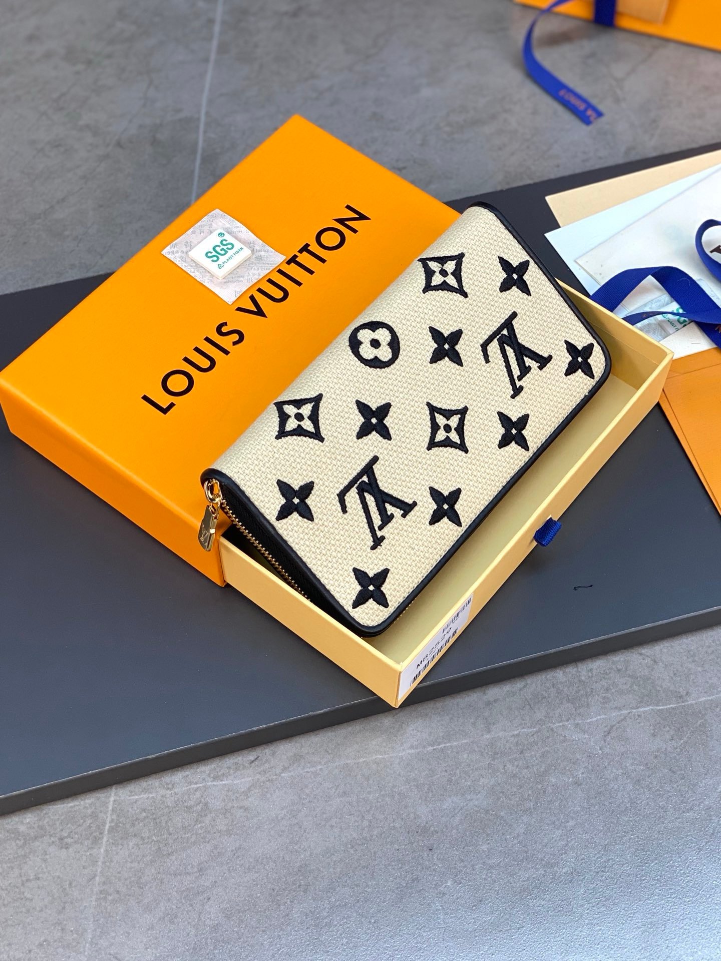 LV Zippy zipper wallet clutch 19.5x10.5x2.5cm
