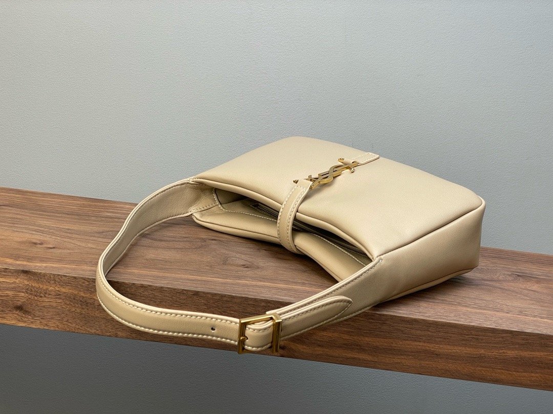 【𝑳𝑬 𝟓 𝑨 𝟕】𝙍𝙤𝙨𝙚 same style smooth plain leather 𝙃𝙊𝘽𝙊 handbag Plain leather Apricot Sheep Gold 𝟔𝟓𝟕𝟐𝟐𝟖