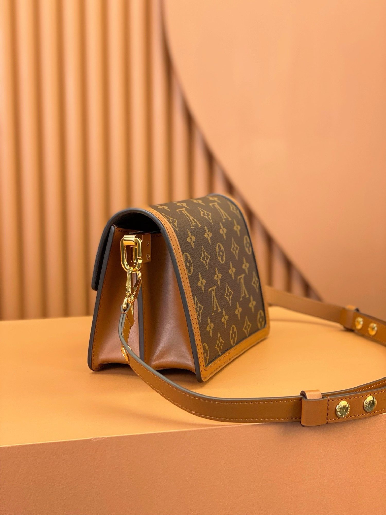 Dauphine handbag